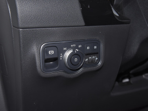 2022Ŀ GLA 180 п؅^(q)