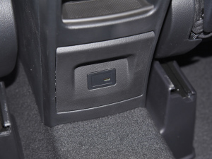 2022Ŀ GLA 180 п؅^(q)