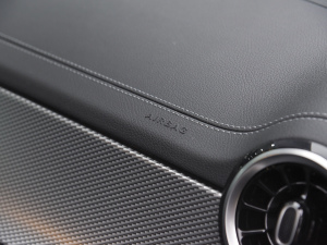 2022Ŀ GLA 180 п؅^(q)