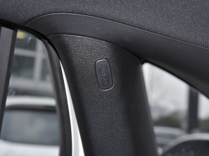 2022Ŀ GLA 180 п؅^(q)