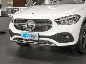 2022Ŀ GLA 200 ^