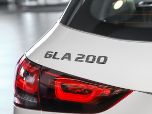 2022Ŀ GLA 200 ^