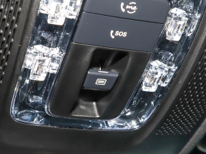 2022Ŀ GLA 200 п؅^