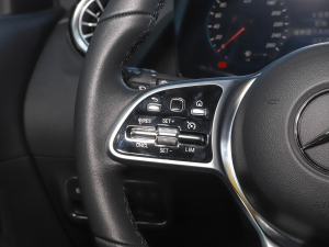 2022Ŀ GLA 200 п؅^