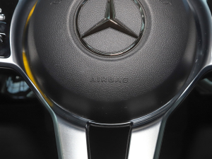 2022Ŀ GLA 200 п؅^(q)