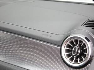 2022GLA 220 п؅^(q)