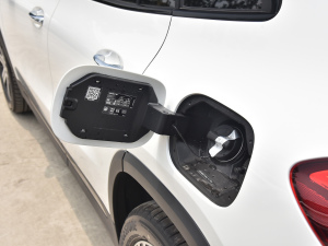2022款GLA 220 4MATIC 油箱盖