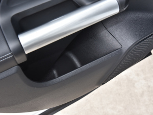 2022GLA 220 4MATIC Tg