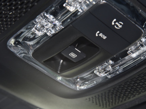 2022GLA 220 4MATIC п؅^