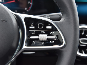 2022GLA 220 4MATIC п؅^