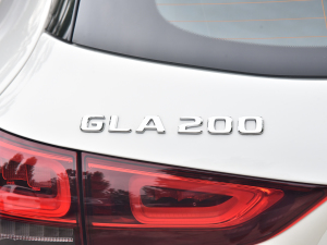2022Ŀ GLA 200 (ji)^