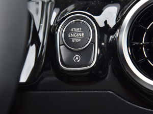 2022Ŀ GLA 200 п؅^