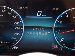 2022Ŀ GLA 200 п؅^(q)