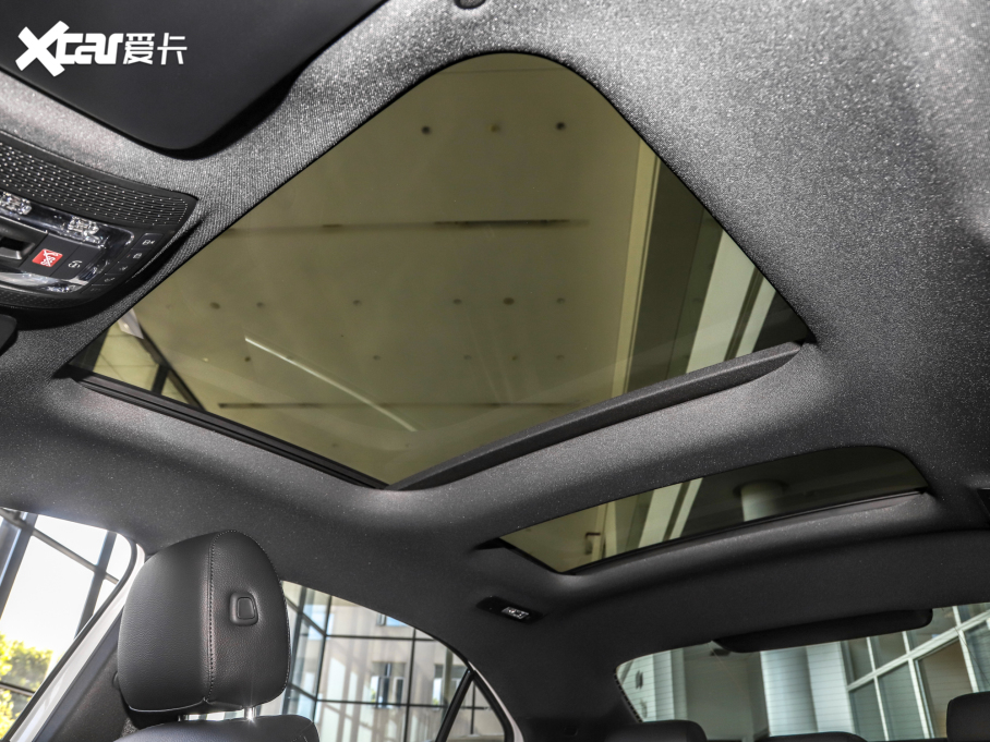 2022��YA�� A 180 L