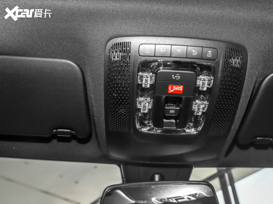 2022��YA�� A 180 L