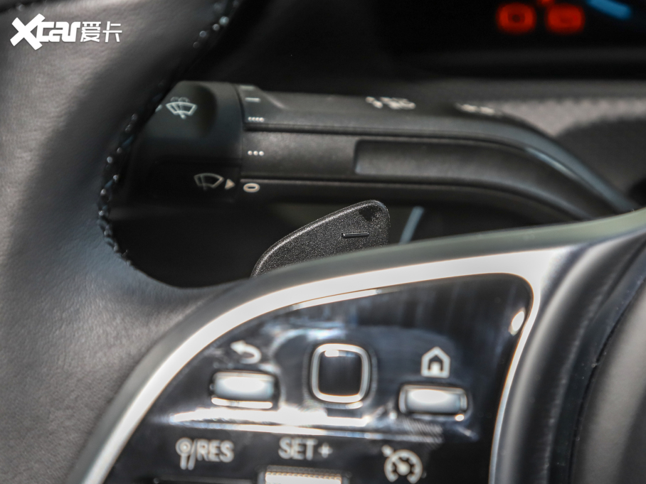 2022��YA�� A 180 L