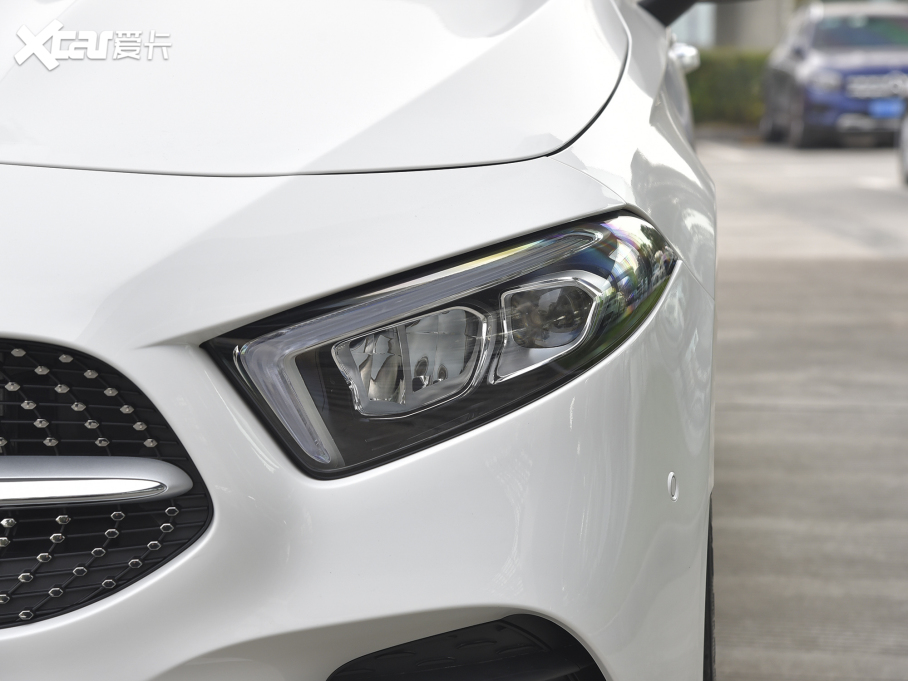 2022��YA�� A 200 L �\���I܇�Ӹ���