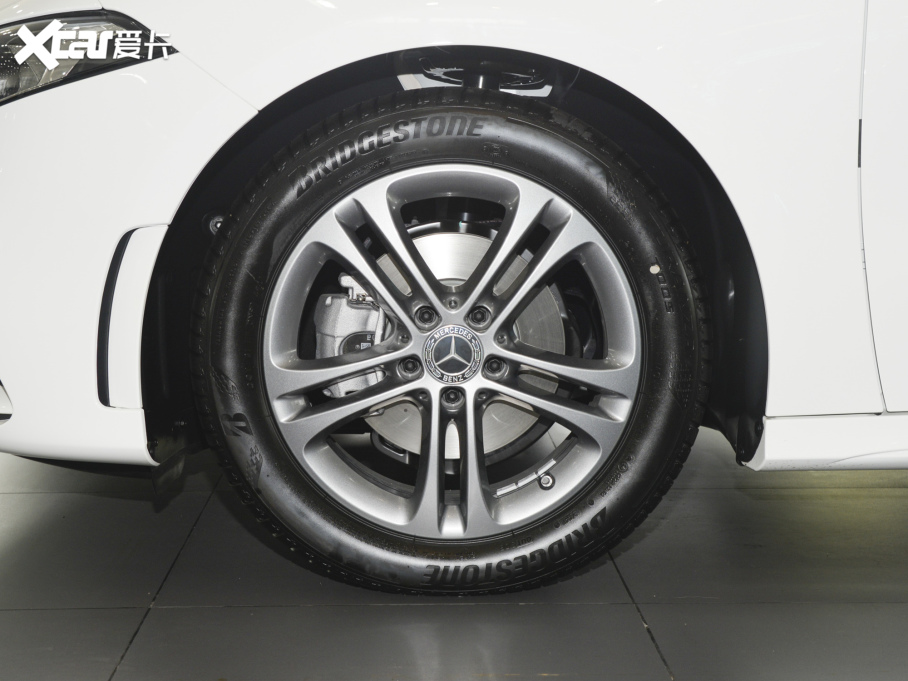 2022YA A 180 L \I܇