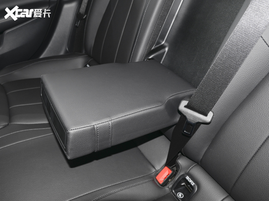 2022YA A 180 L \I܇