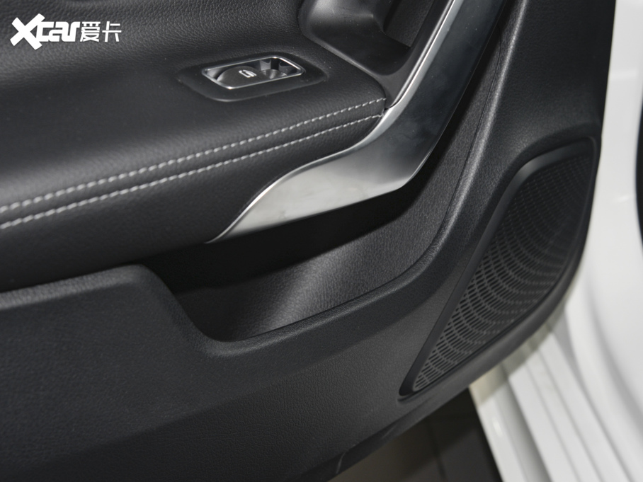 2022YA A 180 L \I܇