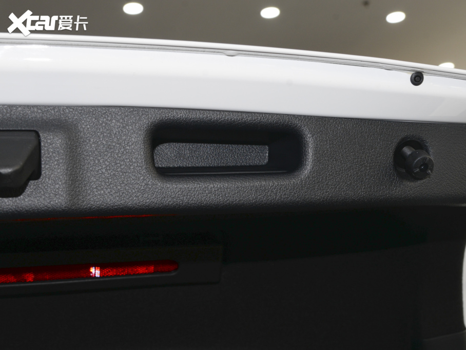 2022YA A 180 L \I܇