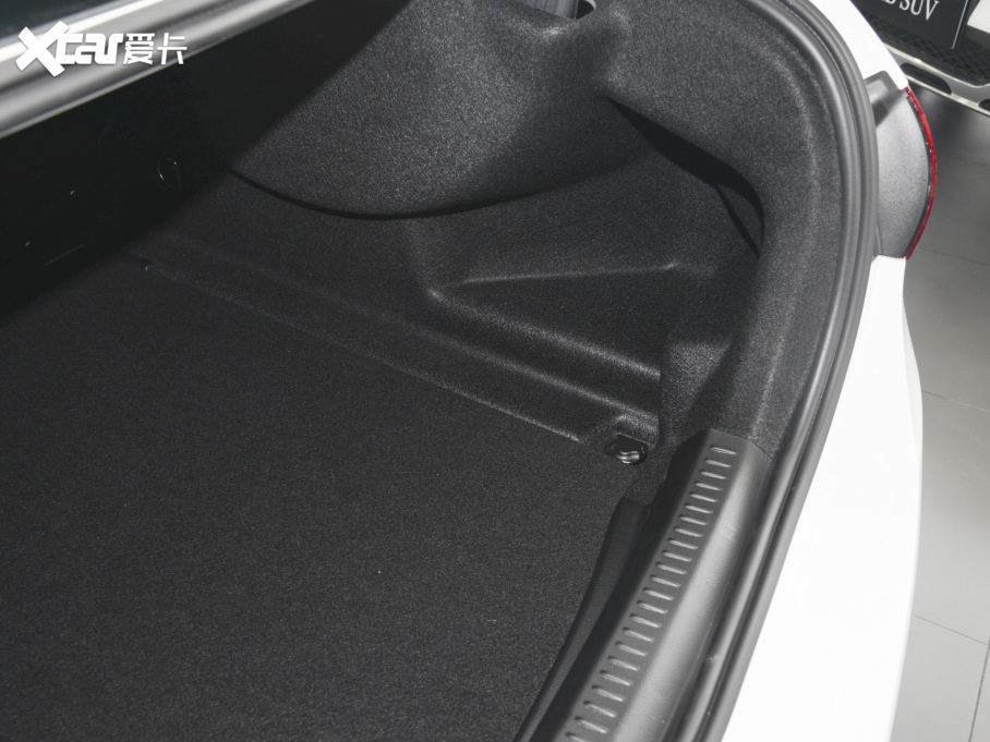 2022YA A 180 L \I܇