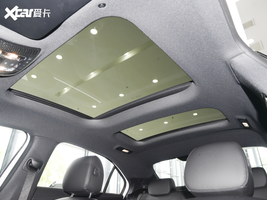 2022YA A 180 L \I܇