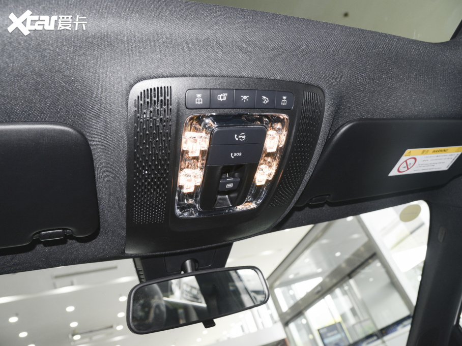 2022YA A 180 L \I܇