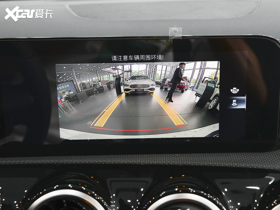 2022YA A 180 L \I܇