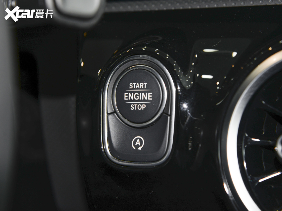 2022YA A 180 L \I܇