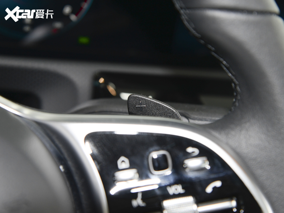 2022YA A 180 L \I܇