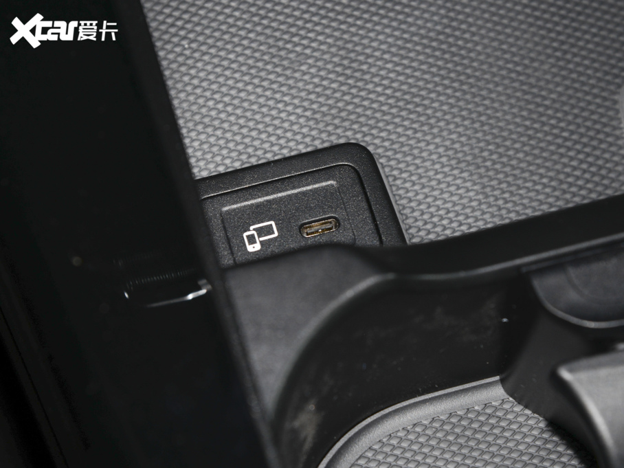 2022YA A 180 L \I܇