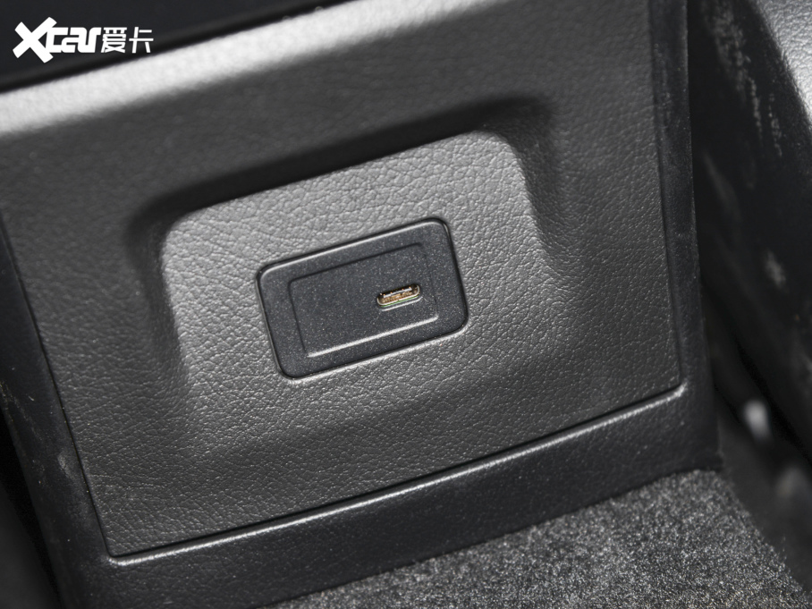 2022YA A 180 L \I܇