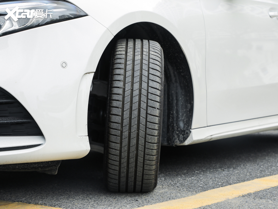 2022YA Ŀ A 200 L \I܇r