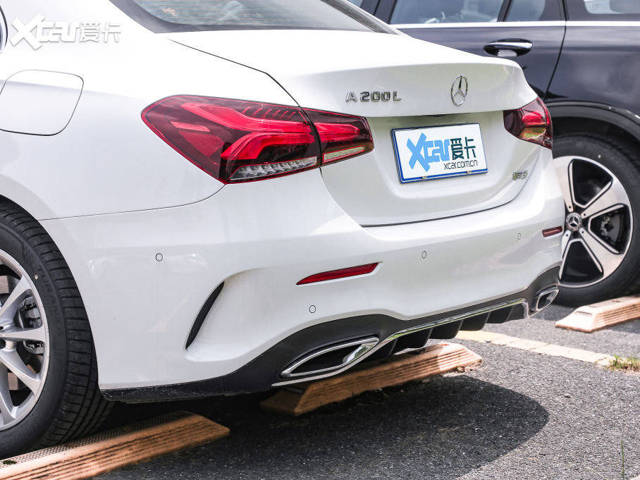 2022YA Ŀ A 200 L \I܇r