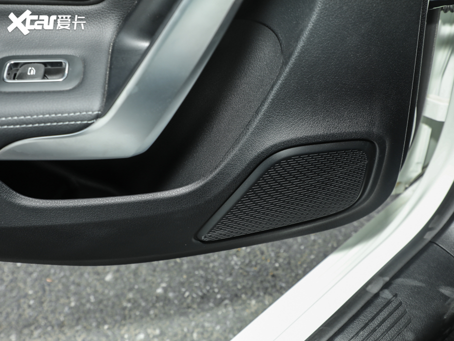 2022YA Ŀ A 200 L \I܇r