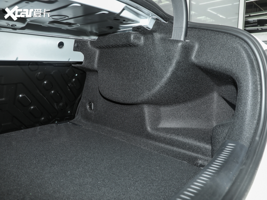 2022YA Ŀ A 200 L \I܇r