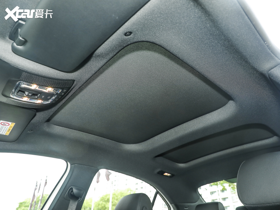 2022YA Ŀ A 200 L \I܇r