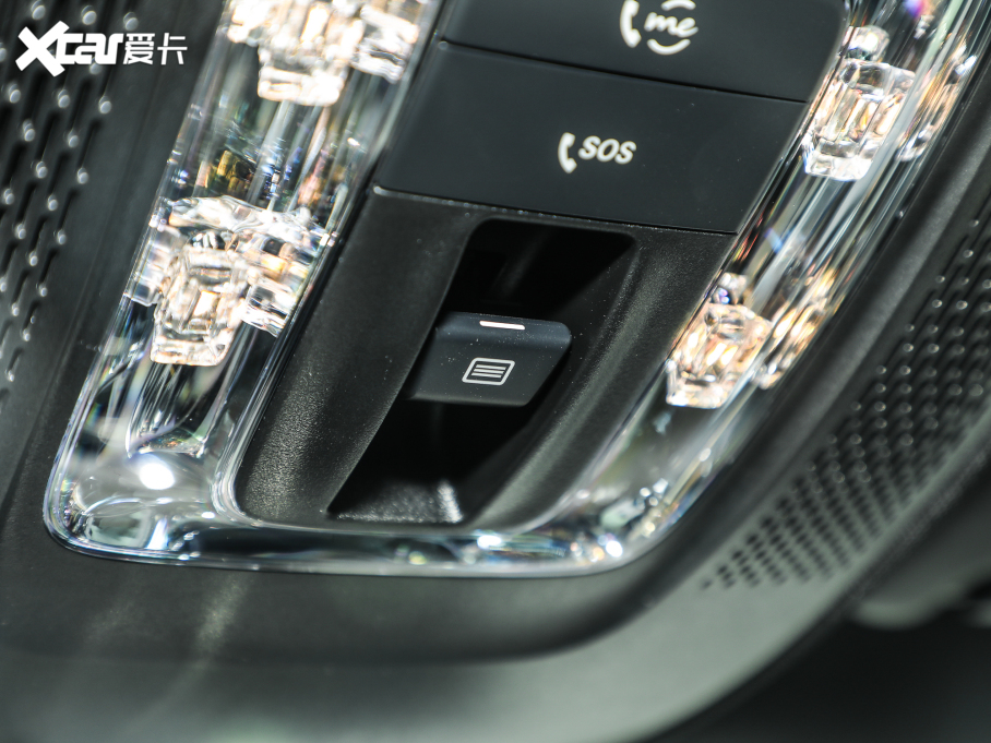 2022YA Ŀ A 200 L \I܇r