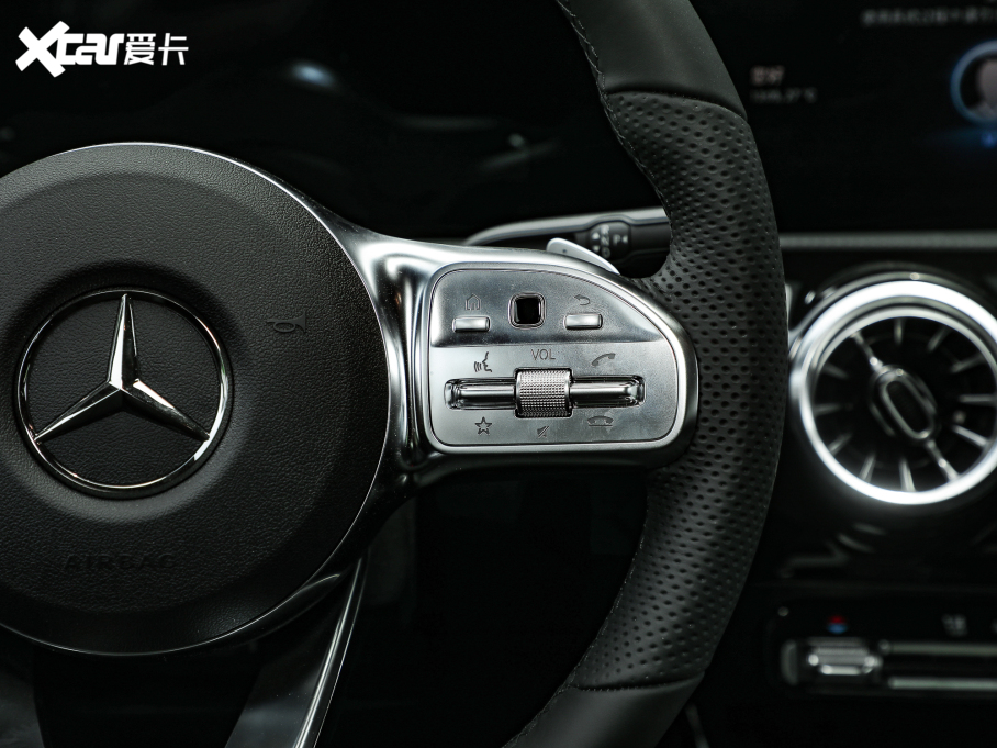 2022YA Ŀ A 200 L \I܇r