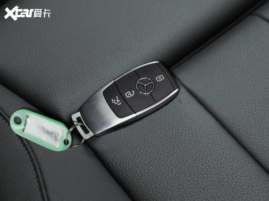 2022YA Ŀ A 200 L \I܇r