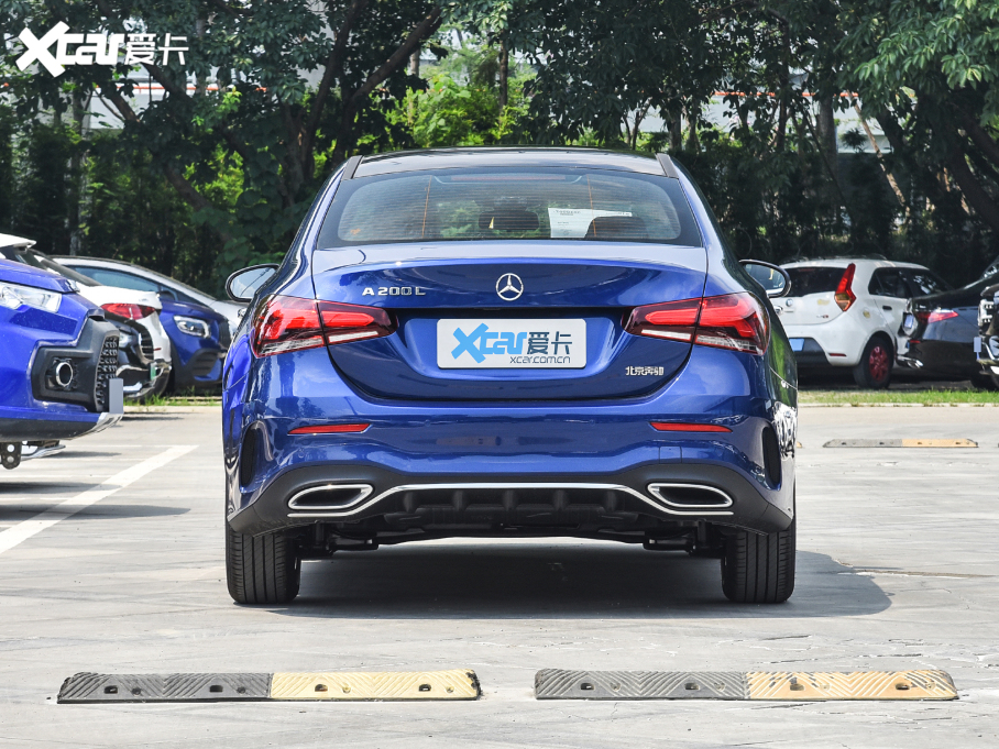 2022YA Ŀ A 200 L \I܇r