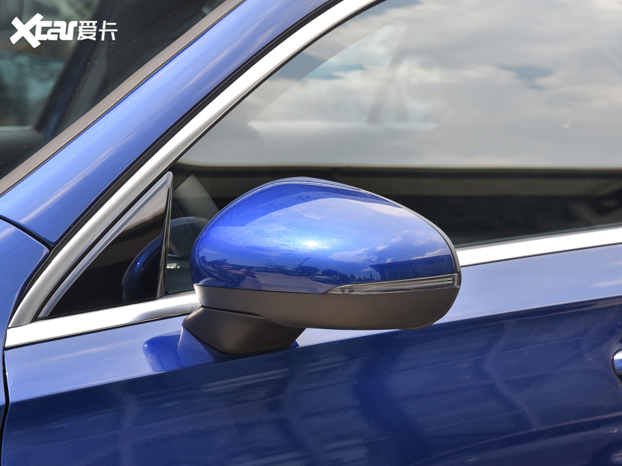 2022YA Ŀ A 200 L \I܇r