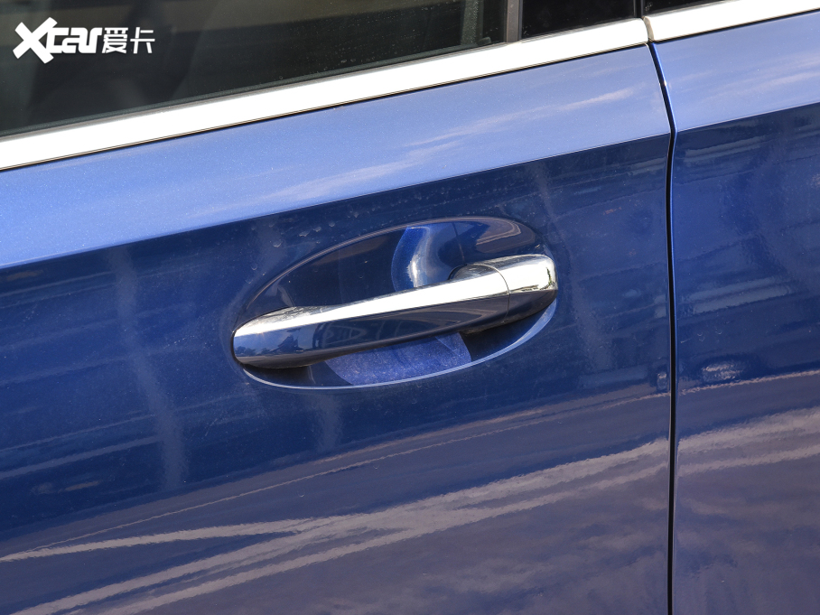 2022YA Ŀ A 200 L \I܇r