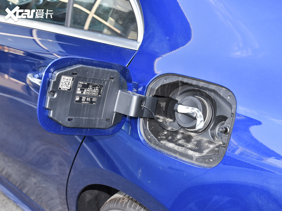 2022YA Ŀ A 200 L \I܇r