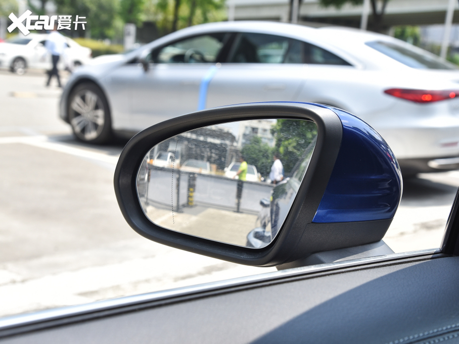 2022YA Ŀ A 200 L \I܇r