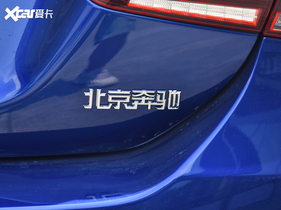 2022YA Ŀ A 200 L \I܇r