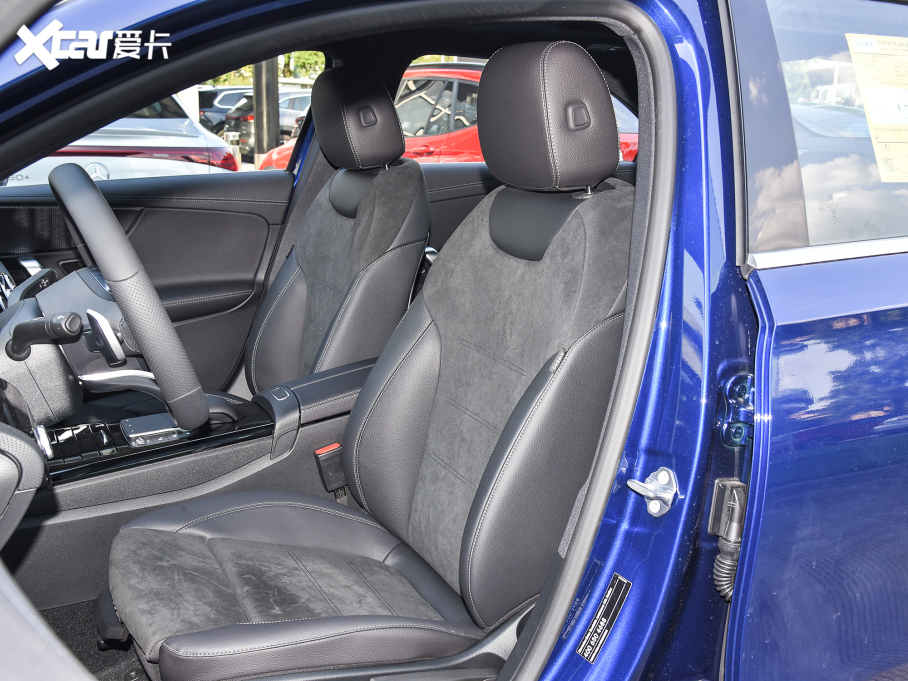 2022YA Ŀ A 200 L \I܇r