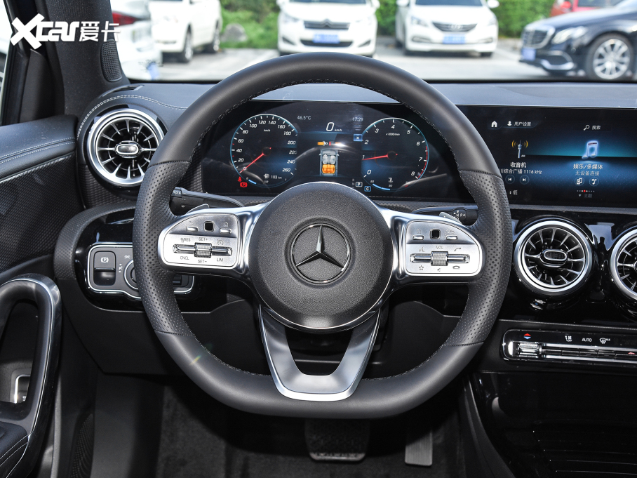 2022YA Ŀ A 200 L \I܇r