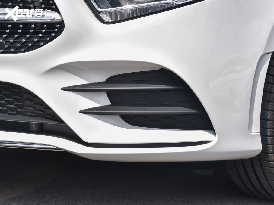 2022YA Ŀ A 180 L \I܇